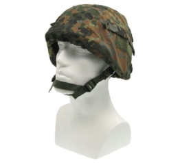 Mil-Tec Helmbezug, mit diversen Fächern für Ausrüstung sowie Klettstreifen – flecktarn - 1